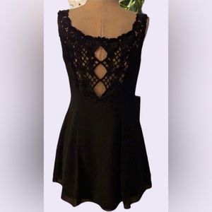 Jessica McClintock Vintage 1999 Y2K black cocktail dress w/floral embroidery